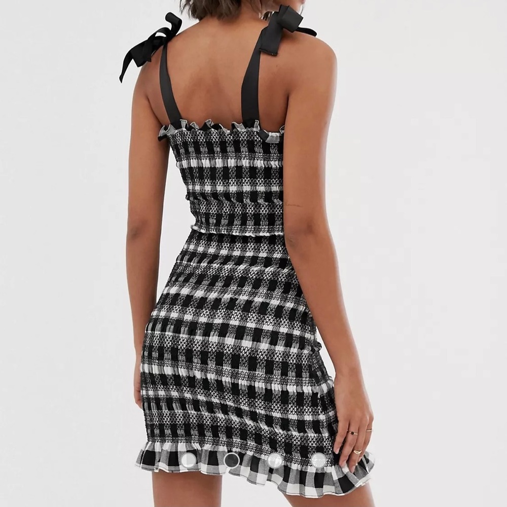 ASOS Ruched Gingham Dress - Picture 4 of 9
